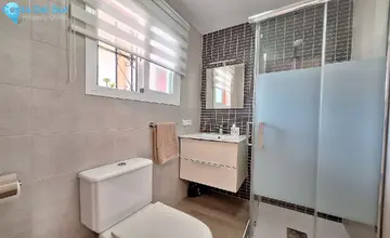 3 bedroom House for Sale in Estepona-808