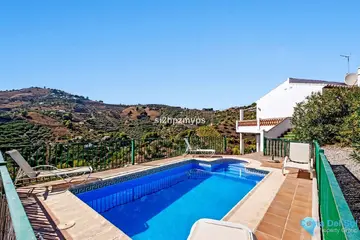 2 bedroom House for Sale in Frigiliana