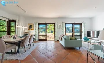 4 bedroom House for Sale in Benahavís-833