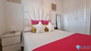 2 bedroom Apartment for Sale in San Luis de Sabinillas-67630