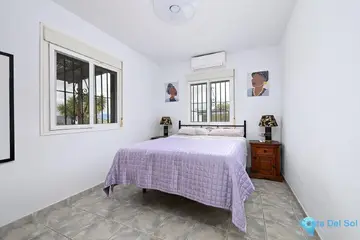 2 bedroom House for Sale in Coín-105705