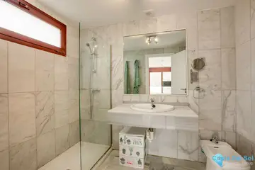 2 bedroom Apartment for Sale in Benahavís-97225