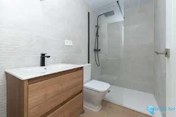 2 bedroom Apartment for Sale in Fuengirola-97240