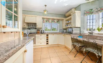 4 bedroom House for Sale in Coín-1156