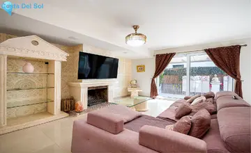 4 bedroom House for Sale in Estepona-1346