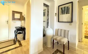 2 bedroom Apartment for Sale in Elviria-1405