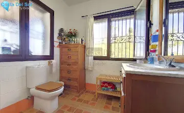 4 bedroom House for Sale in Canillas de Albaida-1899