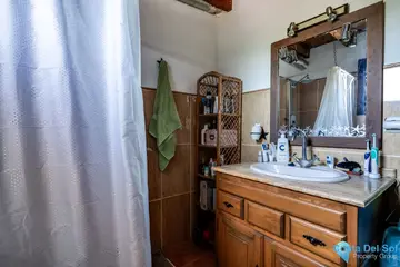 8 bedroom House for Sale in Monda-78870