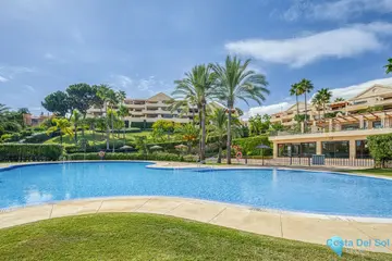 2 bedroom Apartment for Sale in Benahavís-79049