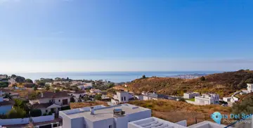 853m2 Plot for Sale in Mijas