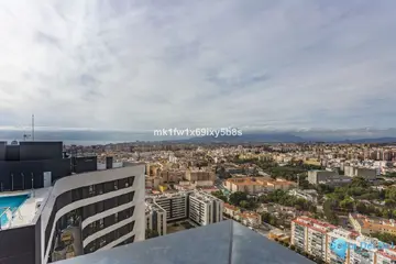 2 bedroom Apartment for Sale in Málaga Centro-79940