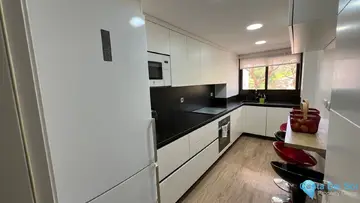 3 bedroom Apartment for Sale in Estepona-68210