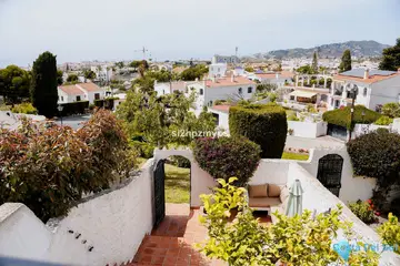 2 bedroom House for Sale in Nerja