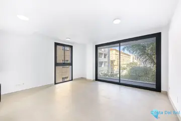2 bedroom Apartment for Sale in Estepona-68750