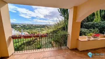 2 bedroom Apartment for Sale in Benahavís-69245