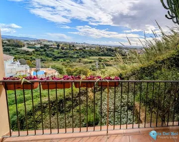 2 bedroom Apartment for Sale in Benahavís-69248