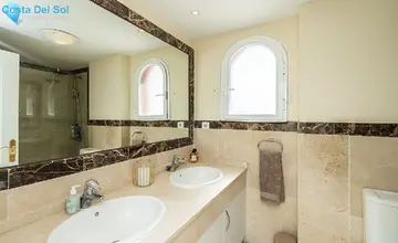 2 bedroom Apartment for Sale in Marbella-2406