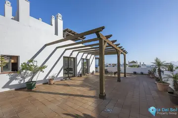 2 bedroom Apartment for Sale in La Alcaidesa-69450