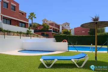 3 bedroom Apartment for Sale in New Golden Mile-69698