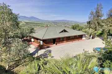 3 bedroom House for Sale in Coín