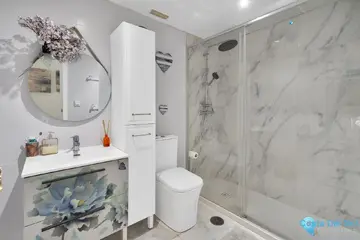 2 bedroom Apartment for Sale in Marbella-70592