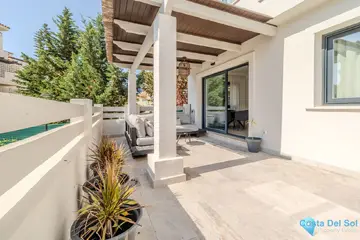3 bedroom House for Sale in Estepona-70716