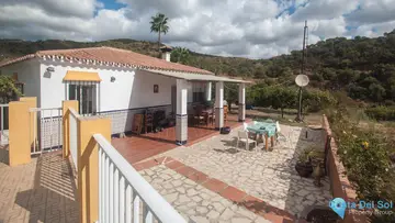3 bedroom House for Sale in Estepona-70864