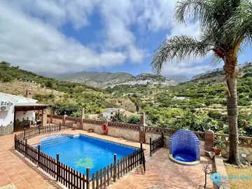3 bedroom House for Sale in Frigiliana