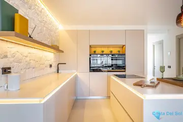 2 bedroom Apartment for Sale in San Pedro de Alcántara-71777