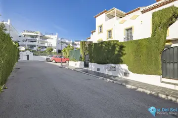 2 bedroom House for Sale in Bel Air-72027