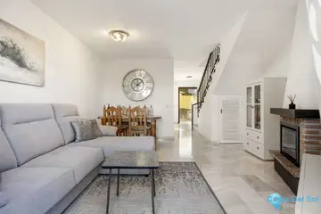 2 bedroom House for Sale in Bel Air-72038