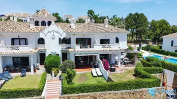 3 bedroom House for Sale in La Duquesa-72099