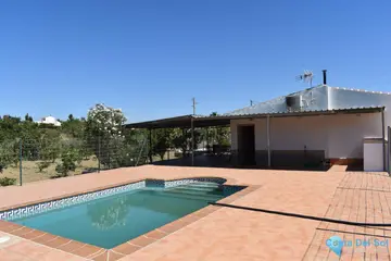2 bedroom House for Sale in Alhaurín el Grande-72288