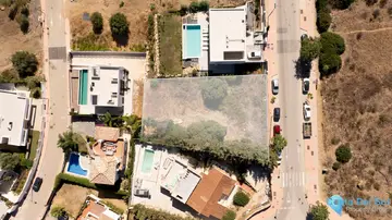 862m2 Plot for Sale in Valle Romano-72642