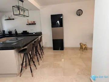 2 bedroom Apartment for Sale in New Golden Mile-72750