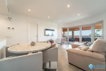 2 bedroom Apartment for Sale in Benalmadena