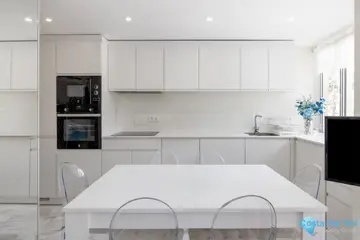2 bedroom Apartment for Sale in Nueva Andalucía-72840