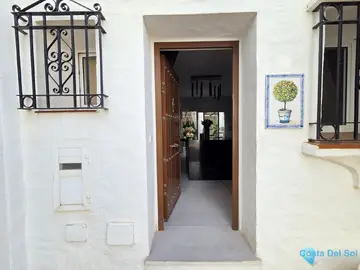 2 bedroom House for Sale in Nueva Andalucía-73058