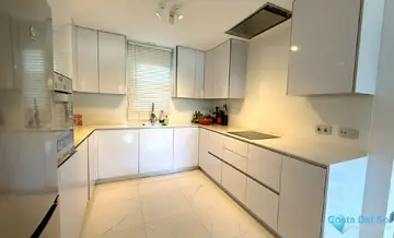 3 bedroom Apartment for Sale in Bel Air-73543