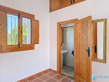 4 bedroom House for Sale in Sedella-73606