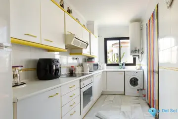 2 bedroom Apartment for Sale in Nerja-73677