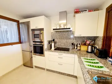 2 bedroom Apartment for Sale in New Golden Mile-74075