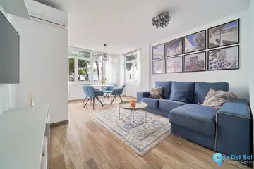 2 bedroom Apartment for Sale in Elviria-74095