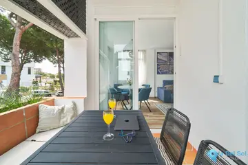 2 bedroom Apartment for Sale in Elviria-74098