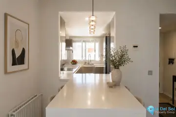 2 bedroom Apartment for Sale in San Pedro de Alcántara-74250