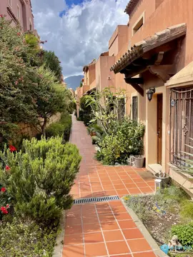 3 bedroom House for Sale in Estepona