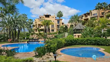 3 bedroom Apartment for Sale in New Golden Mile
