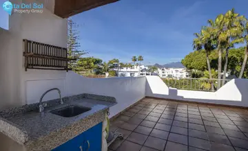 3 bedroom House for Sale in Estepona-3003