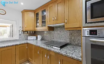 3 bedroom House for Sale in Estepona-3012