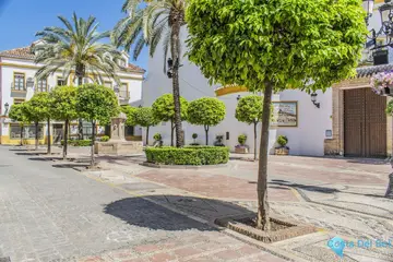 4 bedroom Apartment for Sale in Marbella-75565